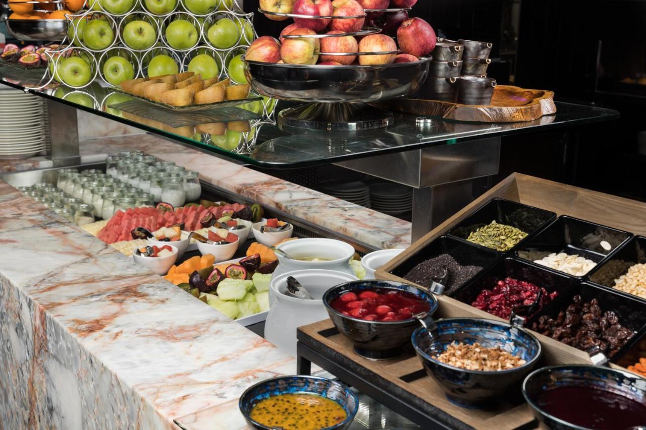 Crystalbrook Bailey Hotell Cairns Eksteriør bilde A salad bar